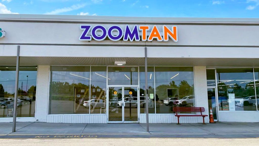 Zoom Tan storefront