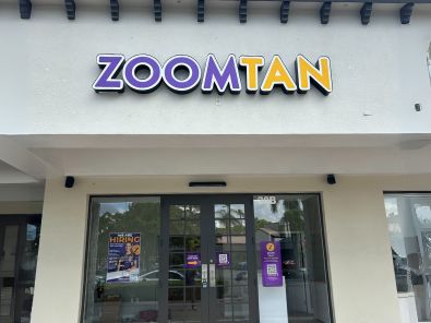 Zoom Tan storefront